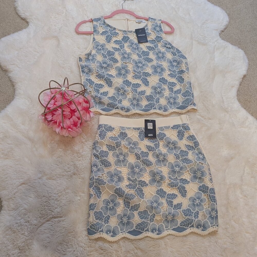 NWT Topshow Sleeveless Top and Skirt Set, size L